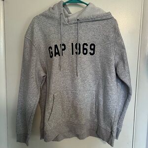 Gray Gap Sweatshirt